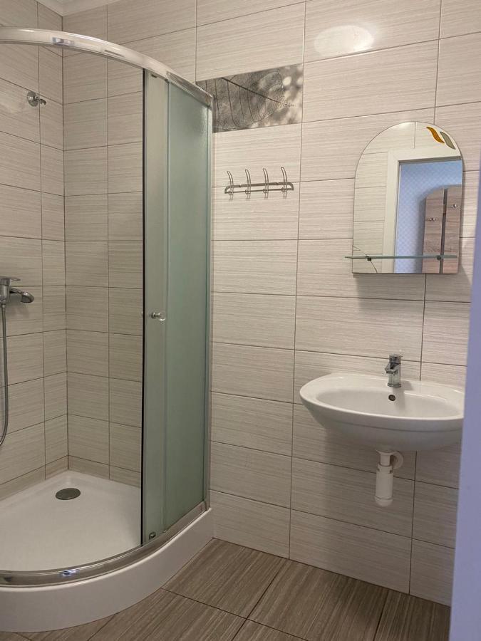 מוקצ'בה Vip Hostel מראה חיצוני תמונה